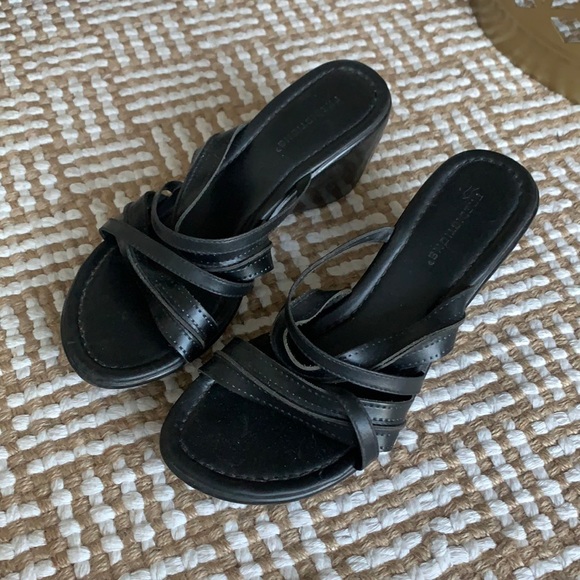 Black Vintage Sandals - Picture 1 of 2